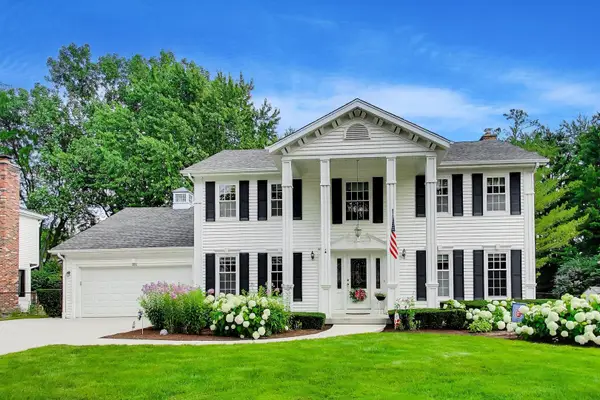 916 S Dymond Road, Libertyville, IL 60048