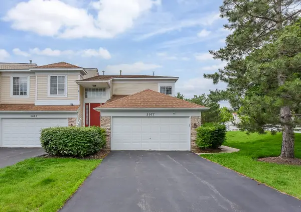 2077 College Green Drive #2077, Elgin, IL 60123