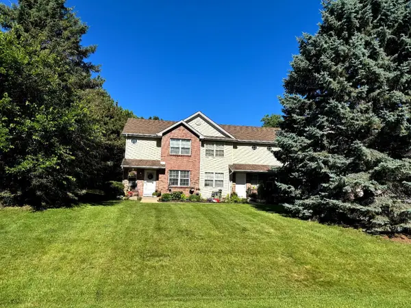 11702 Parkway Drive, Roscoe, IL 61073