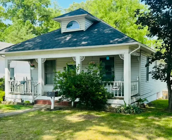 716 S Mckinley Street, Harrisburg, IL 62946