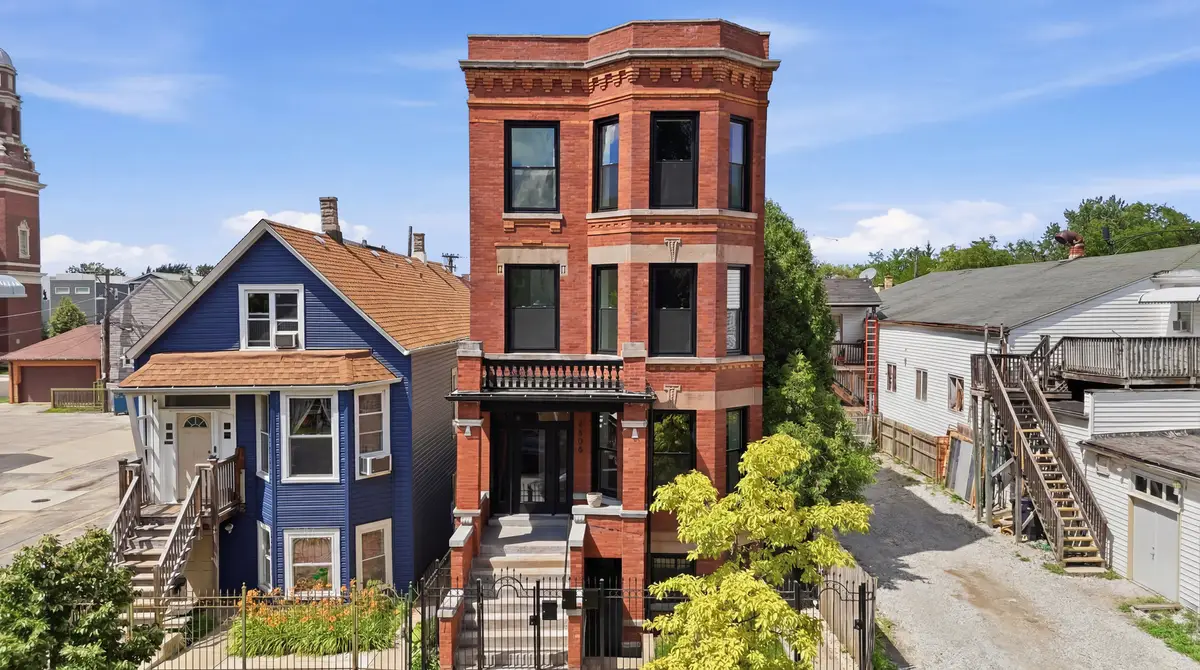 3608 W Wolfram Street, Chicago, IL 60618 - #1