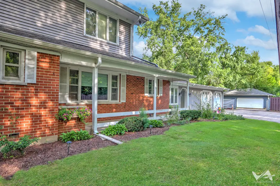 850 W Fabyan Parkway, Batavia, IL 60510 - #2