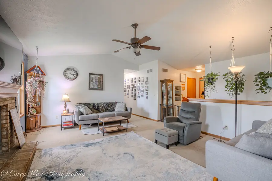 429 Hickory Drive, Davis Junction, IL 61020 - #3