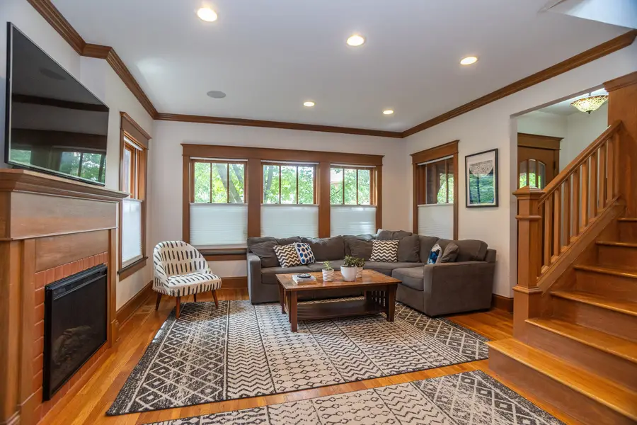 4519 N Sacramento Avenue, Chicago, IL 60625 - #3