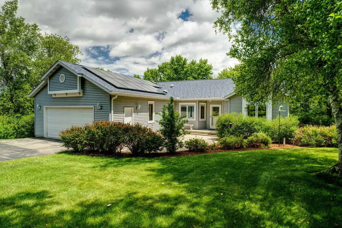 26-48 Norwood Drive, Lanark, IL 61046 - #1