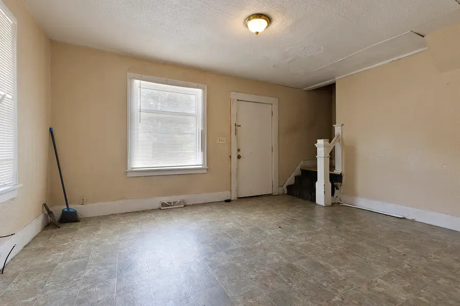 817 Lapp Court, Rockford, IL 61101 - #2