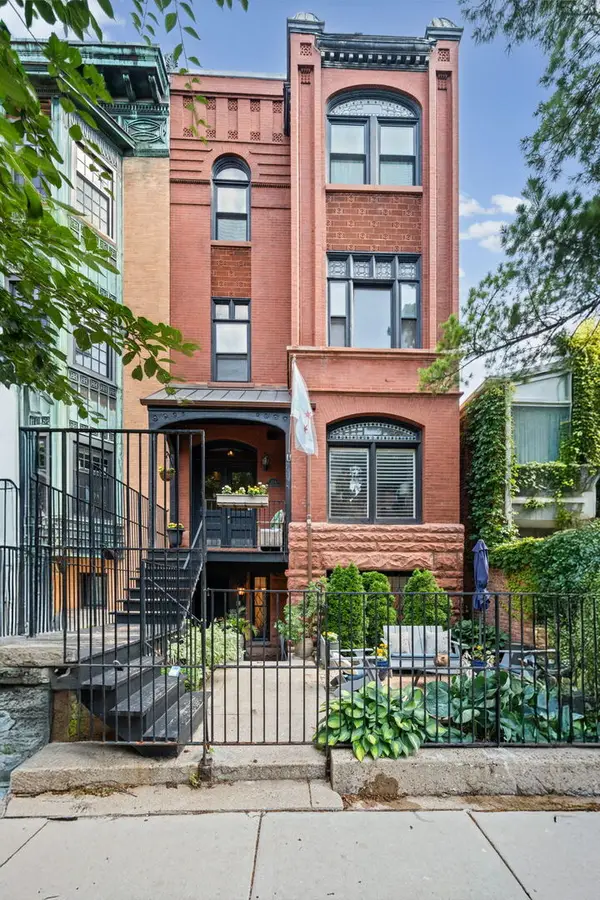 350 W Dickens Avenue #G, Chicago, IL 60614