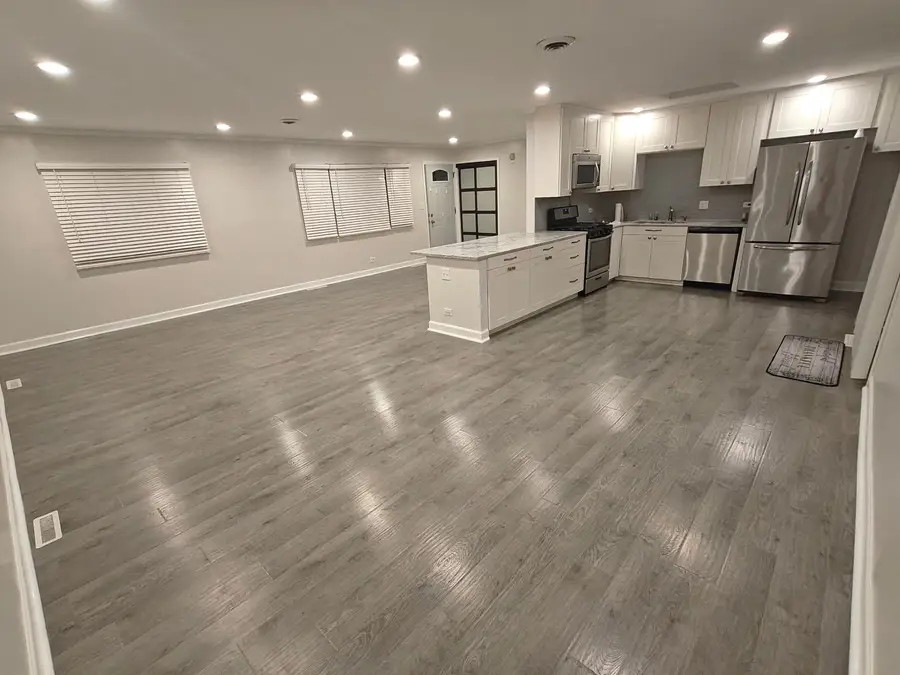18468 W Meadow Lane, Gurnee, IL 60031 - #3