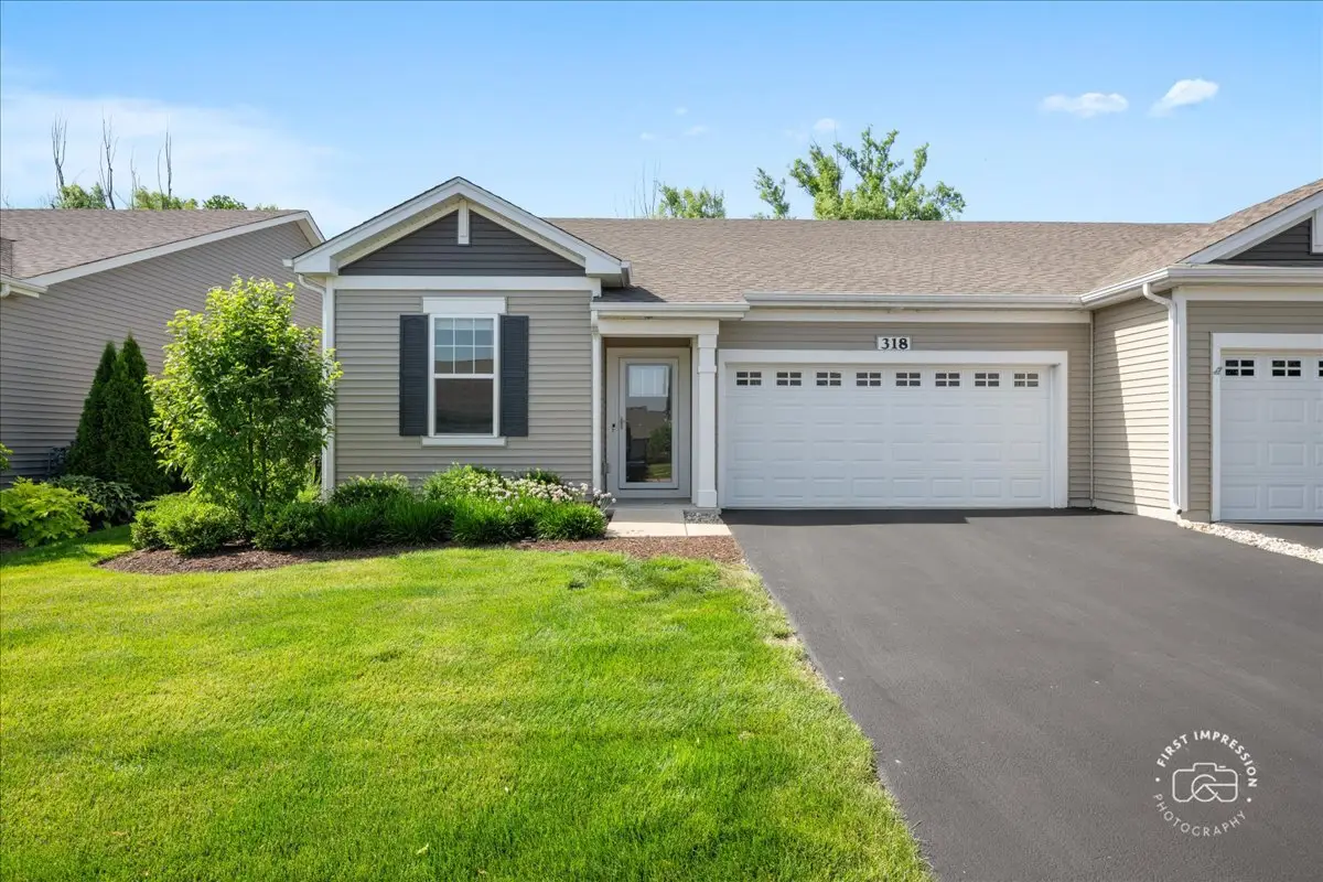 318 Sussex Lane, North Aurora, IL 60542 - #1