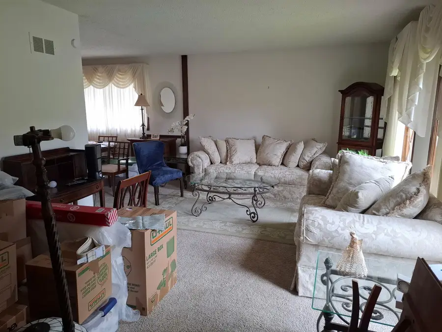 18400 Carriage Lane, Lansing, IL 60438 - #3