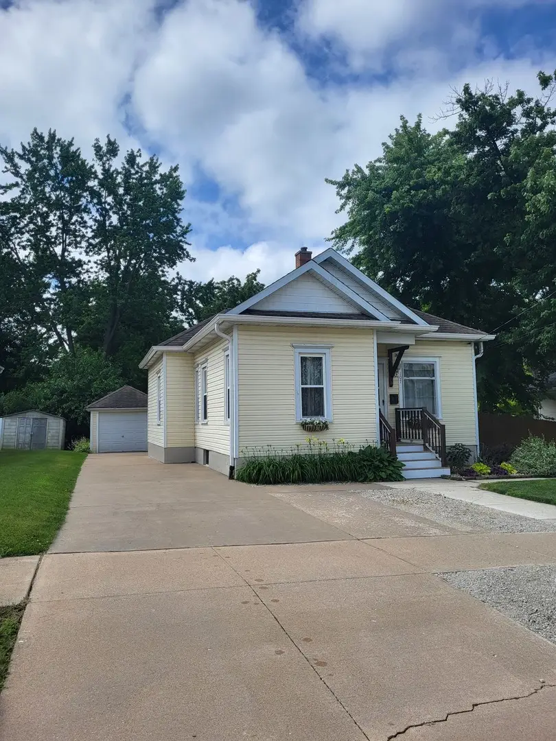 107 E 1st Street, Streator, IL 61364 - #1