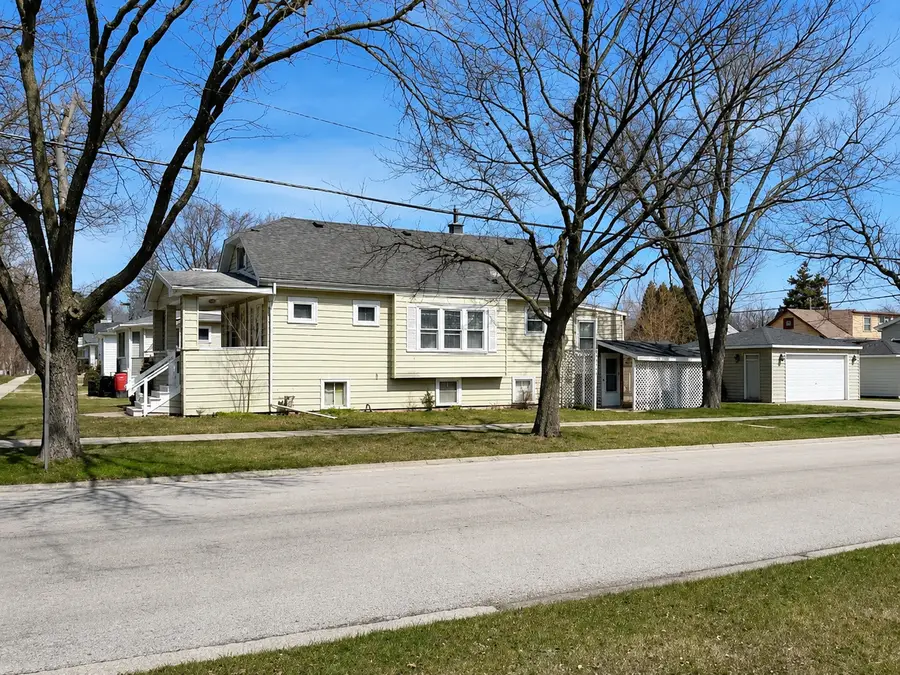 403 Beach Avenue, La Grange Park, IL 60526 - #2