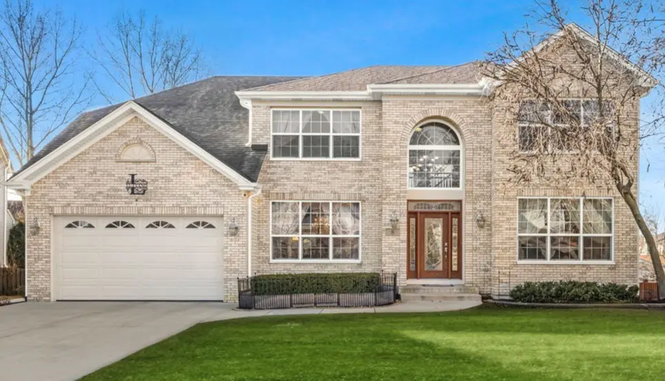 8 Fairfax Court, Bolingbrook, IL 60490 - #1