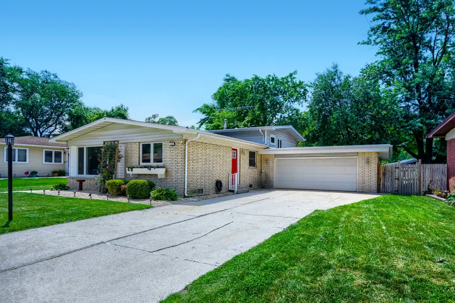 510 N Park Drive, Glenwood, IL 60425 - #2