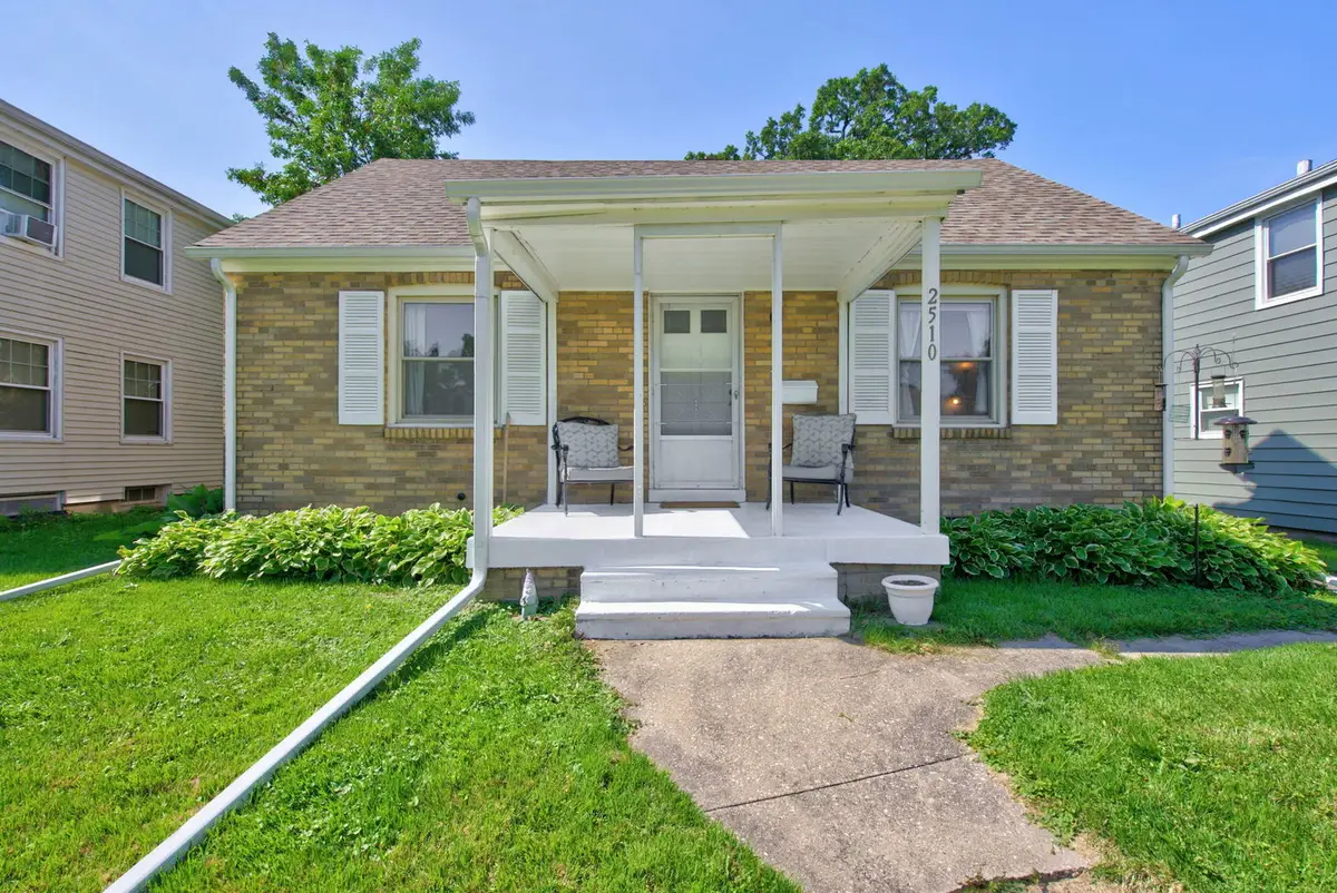 2510 23 1/2 Avenue, Rock Island, IL 61201 - #1