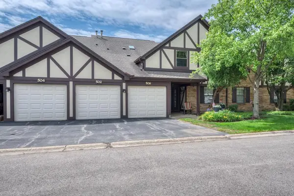 504 Elizabeth Drive #18-B-L, Wood Dale, IL 60191