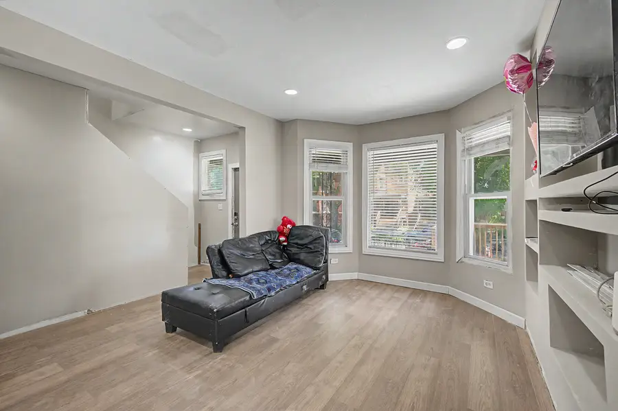 848 N Lawler Avenue, Chicago, IL 60651 - #3
