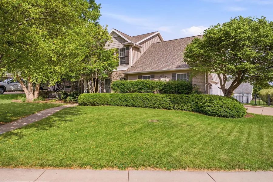 5679 Appleton Road, Bettendorf, IA 52722 - #2