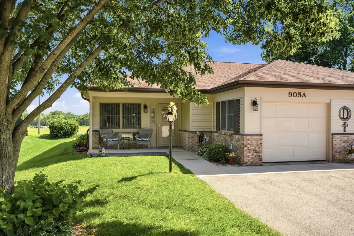 905A Coventry Lane, Sterling, IL 61081 - #1