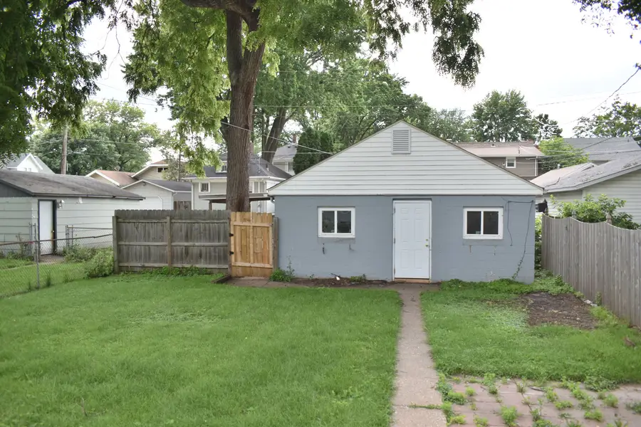 2113 14th Street, Moline, IL 61265 - #3
