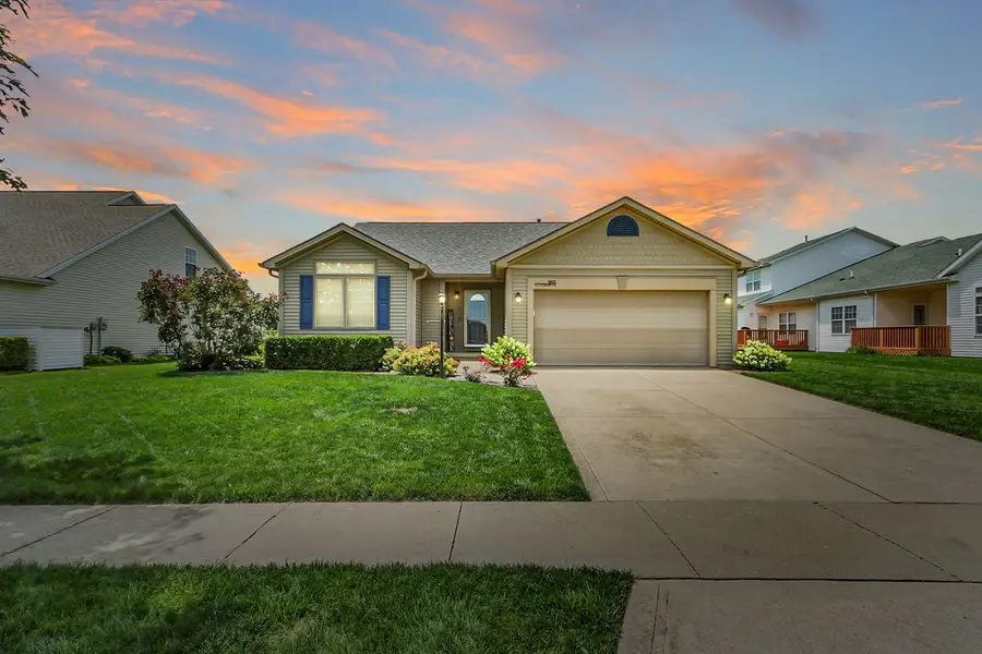 905 Bluegrass Lane, Champaign, IL 61822 - #2