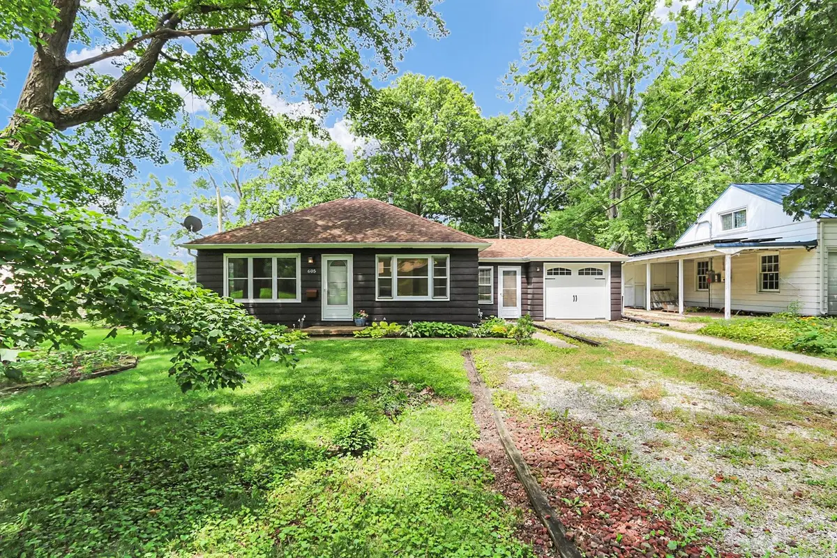 605 S Draper Avenue, Champaign, IL 61821 - #1