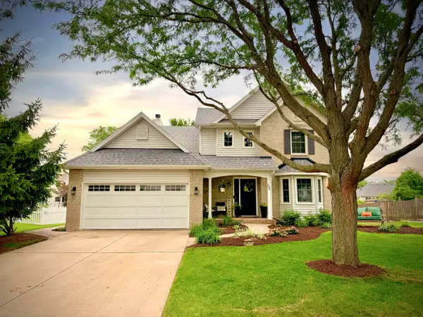 300 Savoy Drive, Shorewood, IL 60404