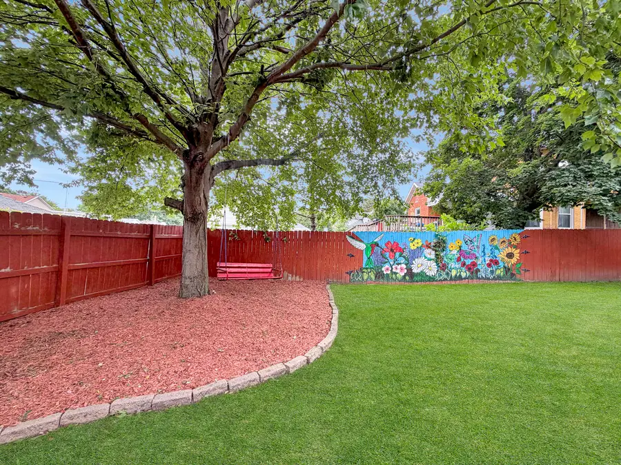 625 W Ringold Street, Freeport, IL 61032 - #3