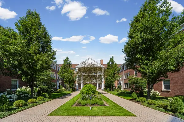 2254 Sherman Avenue #2, Evanston, IL 60201