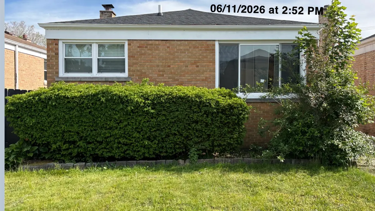 2909 W Howard Street, Chicago, IL 60645 - #1
