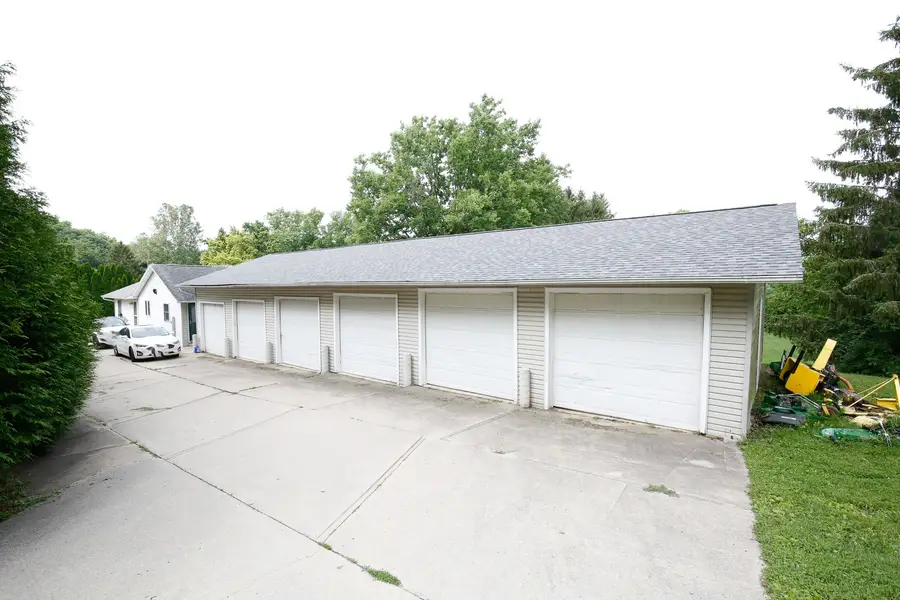 910 Stony Point Road, Dixon, IL 61021 - #3