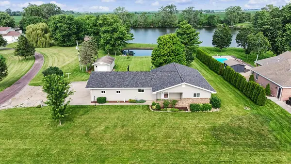 101 Lakeview Drive, Gibson City, IL 60936