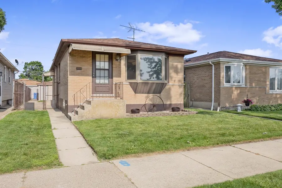 12723 S Marquette Avenue, Chicago, IL 60633 - #2