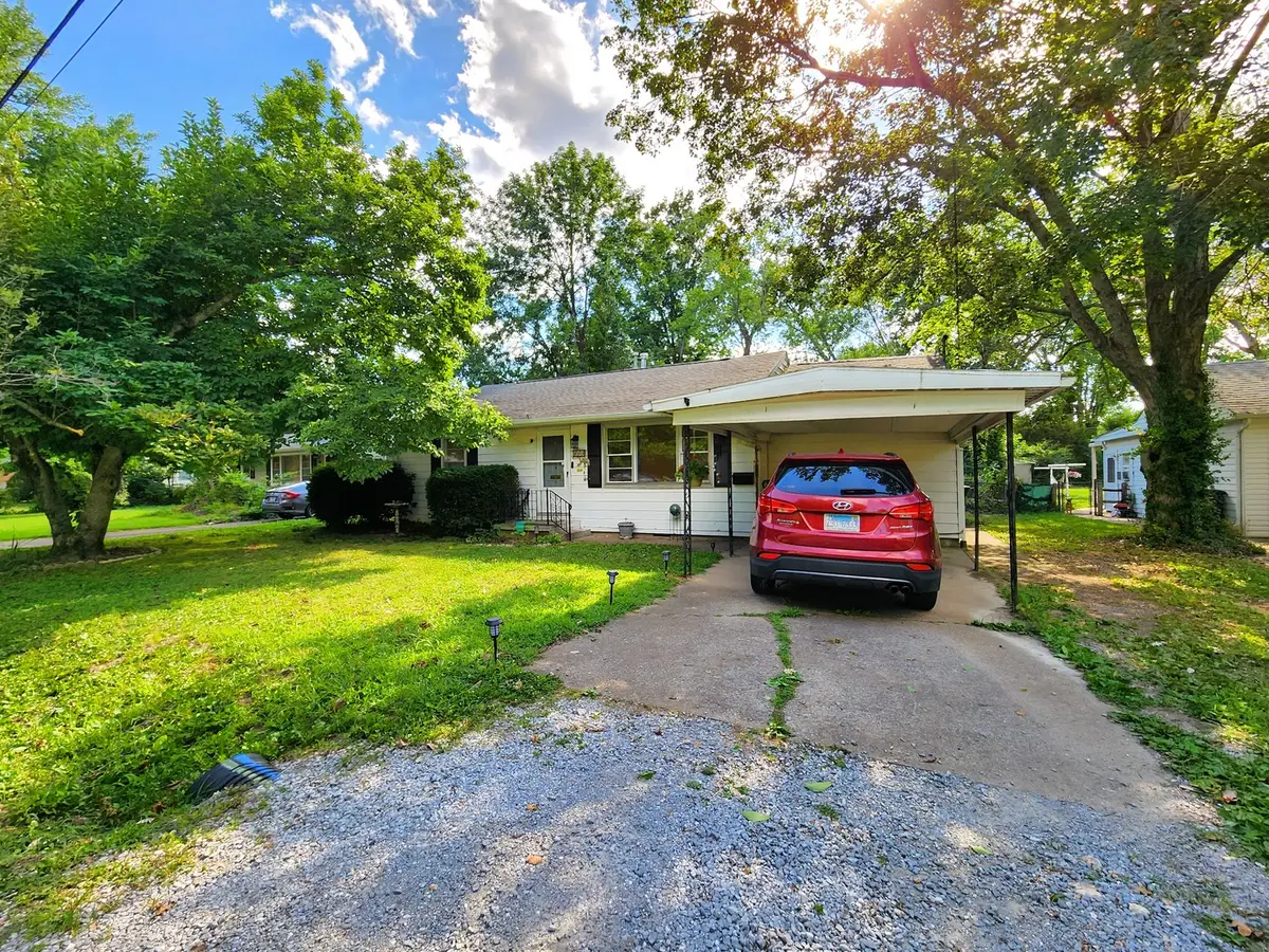 404 N Smith Street, Carbondale, IL 62901 - #1