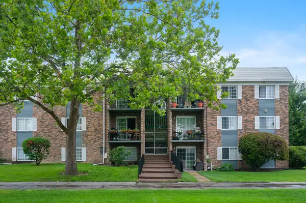 1627 N Windsor Drive #305, Arlington Heights, IL 60004