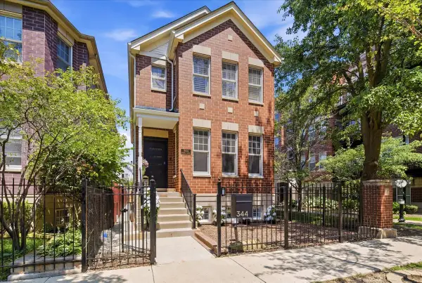 344 W Scott Street, Chicago, IL 60610