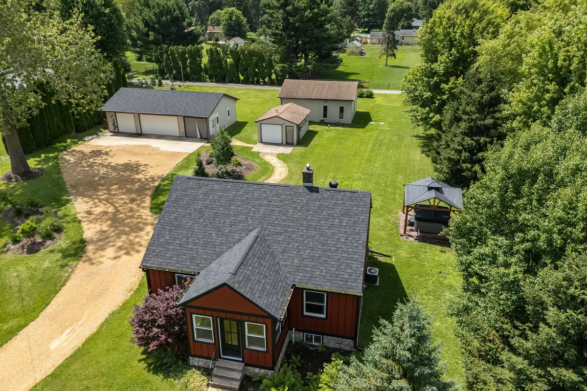 1712 Big Island Parkway, Blackhawk, IL 60201 - #1