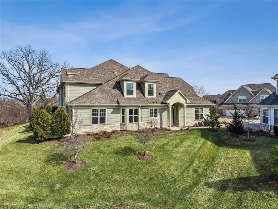 33 Woodland Trail, Lincolnshire, IL 60069 - #2
