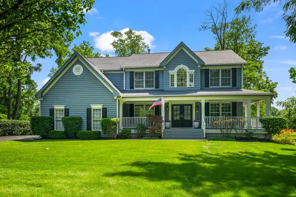 2733 N Elm Lane, Arlington Heights, IL 60004