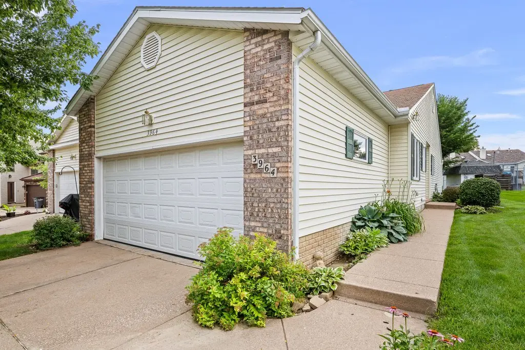 3964 Partridge Circle, Bettendorf, IA 52722 - #1