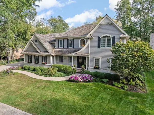 622 Innsbruck Court, Libertyville, IL 60048