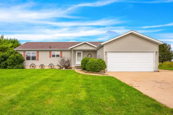 108 W Ririe Place, Flanagan, IL 61740