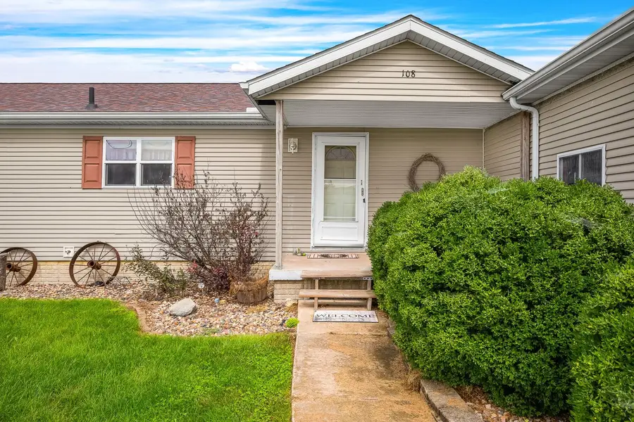108 W Ririe Place, Flanagan, IL 61740 - #2