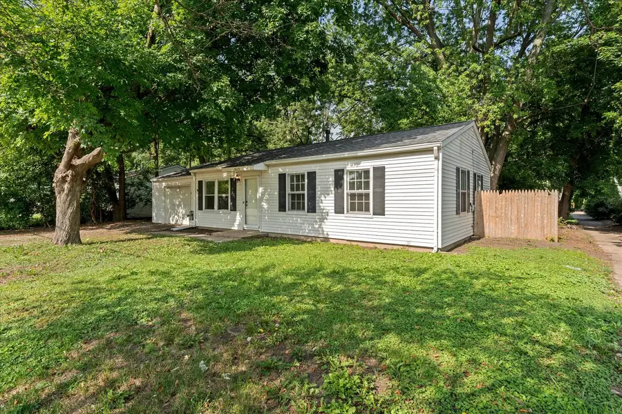1615 S Mattis Avenue, Champaign, IL 61821 - #2