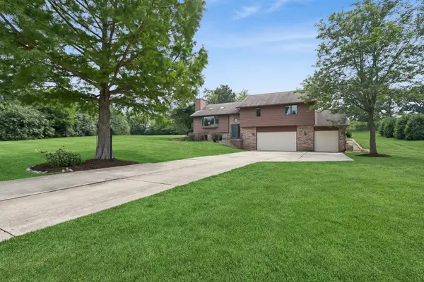 805 Amber Lane, Lake Villa, IL 60046