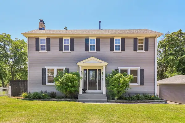 4103 Old Grand Avenue, Gurnee, IL 60031