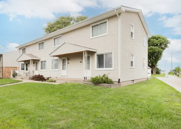 100 W Spring Street, Eldridge, IA 52748
