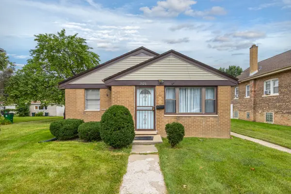 2121 S 14th Avenue, Broadview, IL 60155