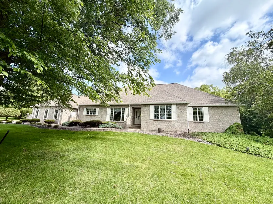2202 Meadows Drive, Sterling, IL 61081 - #2