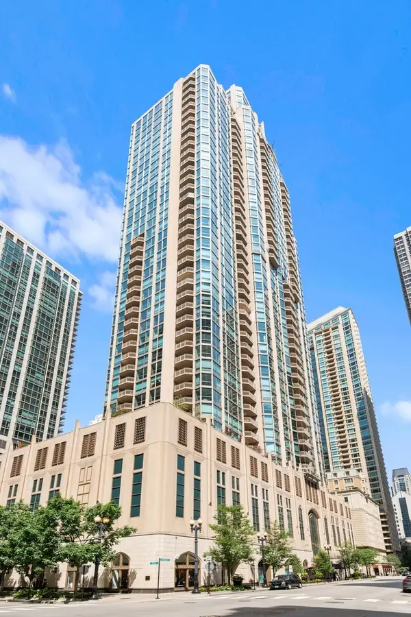 21 E Huron Street #2803, Chicago, IL 60611